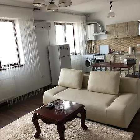 Apartament Faleza Nord Carina 康斯坦察